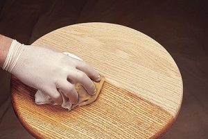 Apply The Final Coat Of Polyurethane